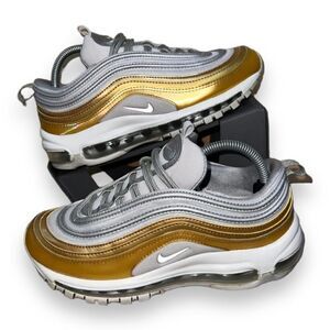 Nike Air Max 97‎ Sneakers Vast Grey/Metallic Gold AQ4137-001 Women's 7